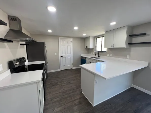 11947 S Aspen Ridge Rd, Sandy, UT 84094