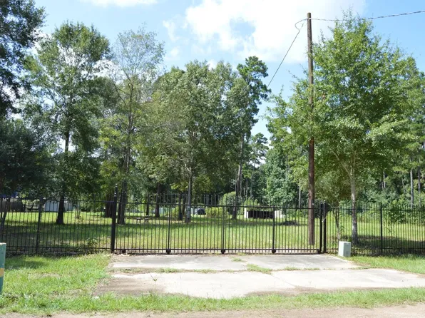 25646 Cambridge Blvd, New Caney, TX 77357