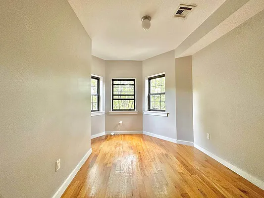 Rented by Doorway NYC, LLC | media 16