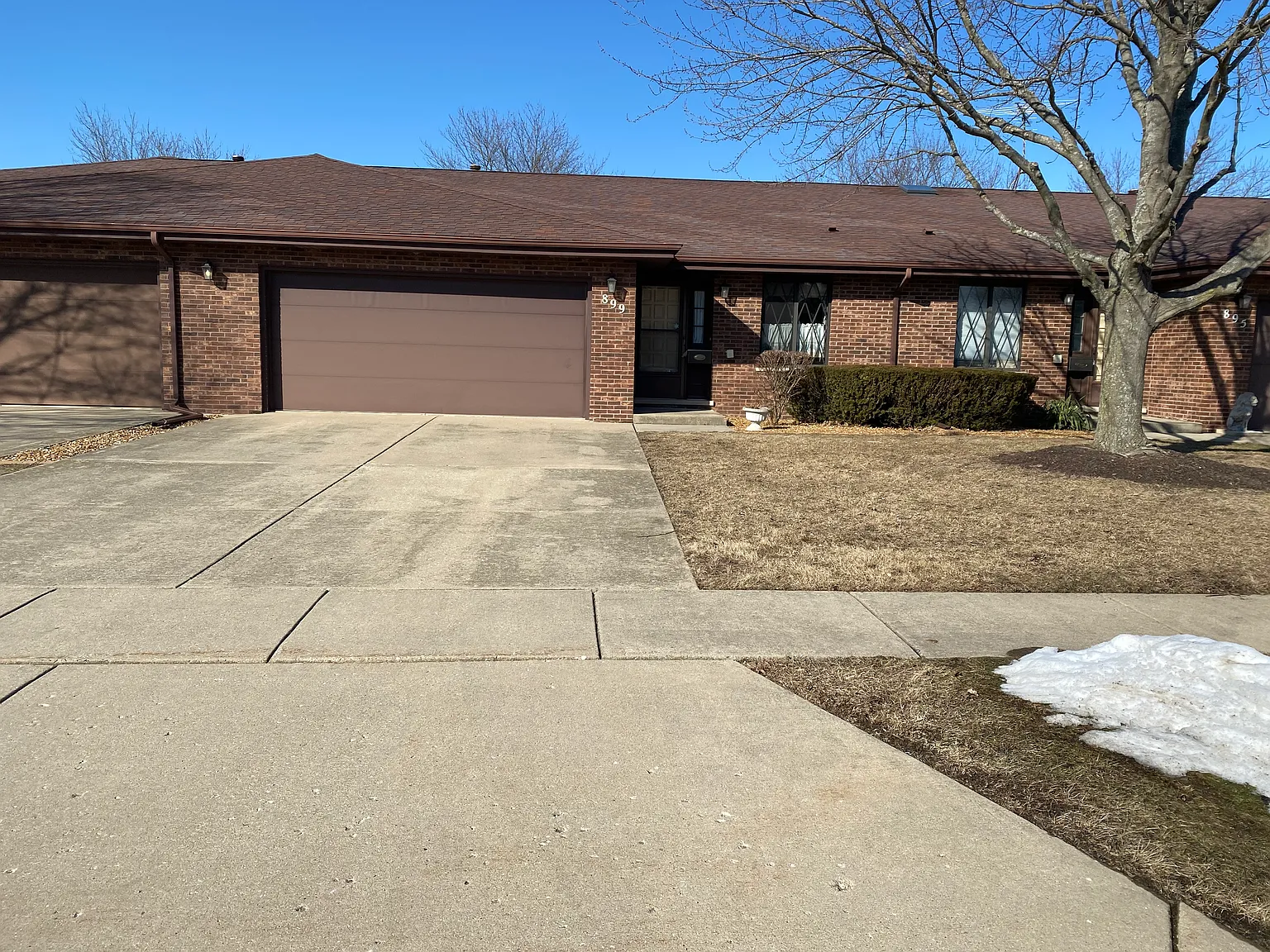 899 Shagbark Rd photo 1