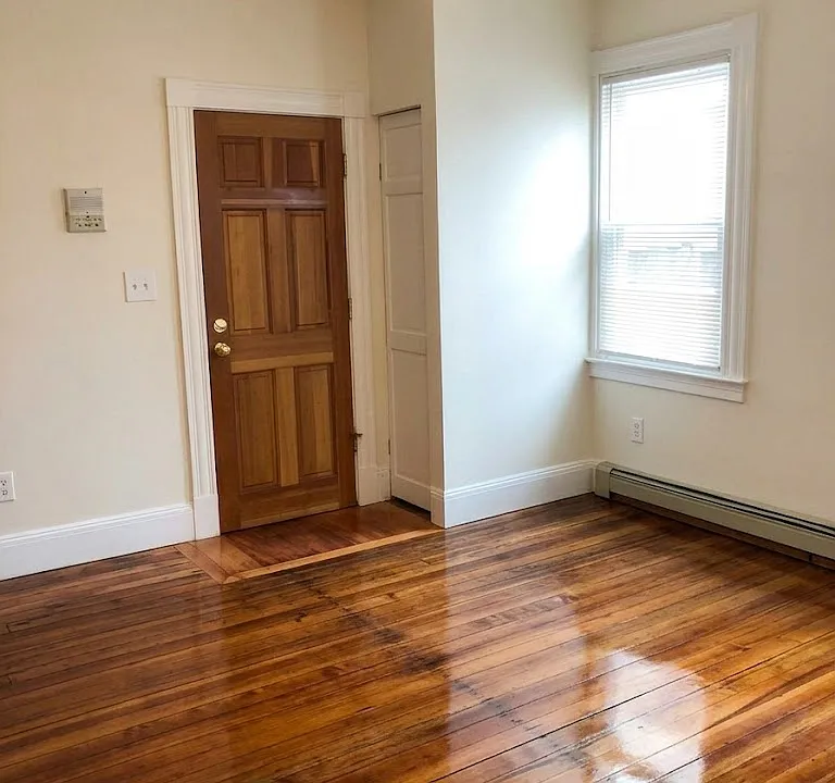 74 Gore St #1R