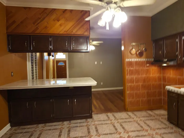3321 Avenue M — Photo 10