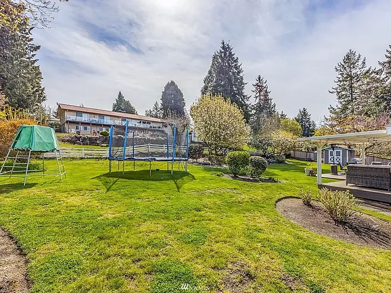 233 SW 189th Pl — Photo 33