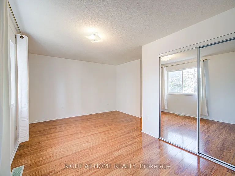 120 Railroad St #9 — Photo 22