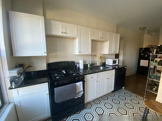 448 Park Dr #4D — Photo 2