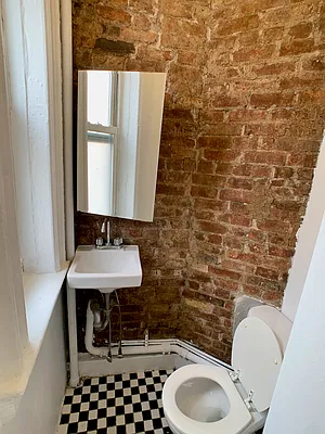 Rented by Building Equity Real Estate LLC | media 5