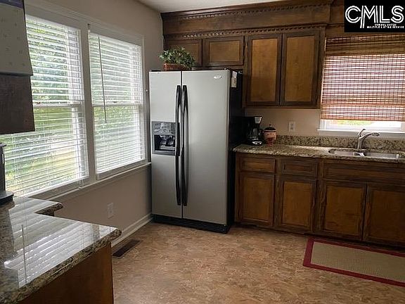 5th image of 1055 Lofty Pine Dr