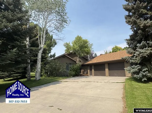 418 Westchester Ct, Riverton, WY 82501