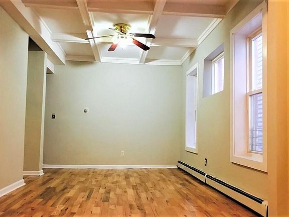 4th image of 161 S 10th St #1R-A