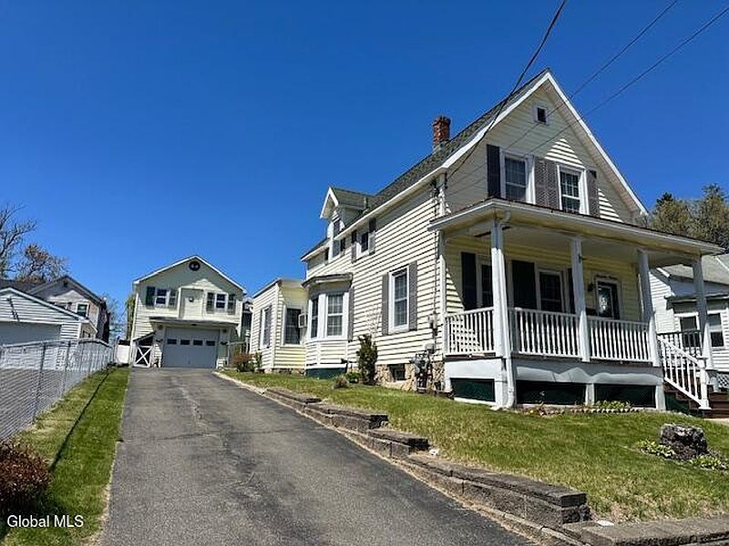 2nd image of 1719 6th Street