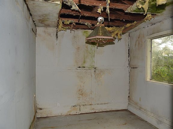 5th image of 1760 Muncey Ln