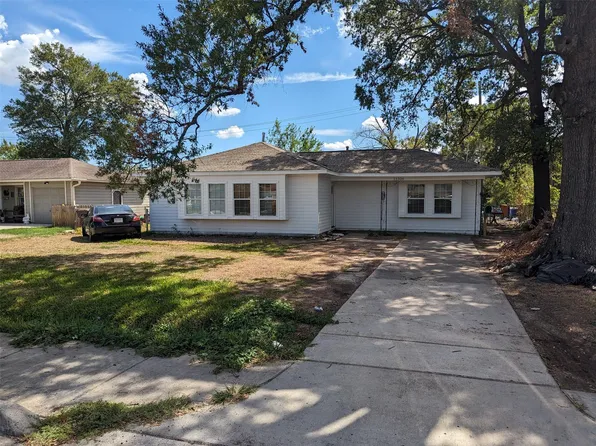 13306 Indianapolis St, Houston, TX 77015