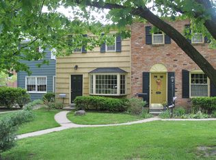 7598 Montgomery Rd, Cincinnati, OH 45236