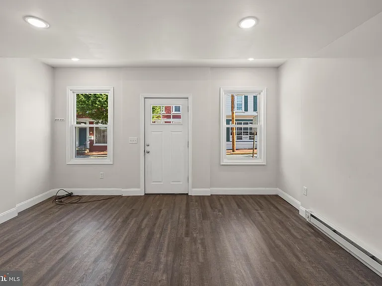 106 W Main Ave #4 — Photo 4