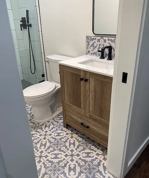 211 N 9th St — Photo 15