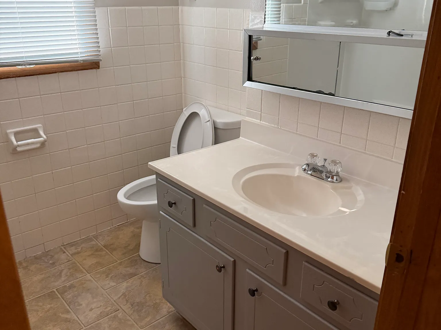 3 bed, 1.5 bath, 1200 sqft, $1,800 — Photo 1