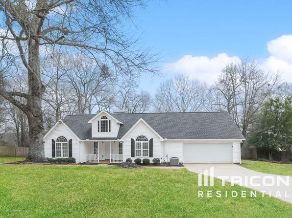 1512 Riverglen Dr