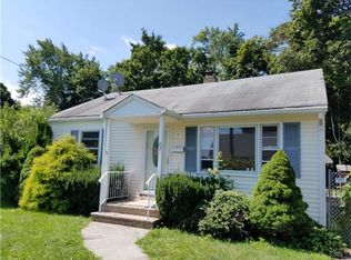 82 Ambrose St, Somerset, NJ