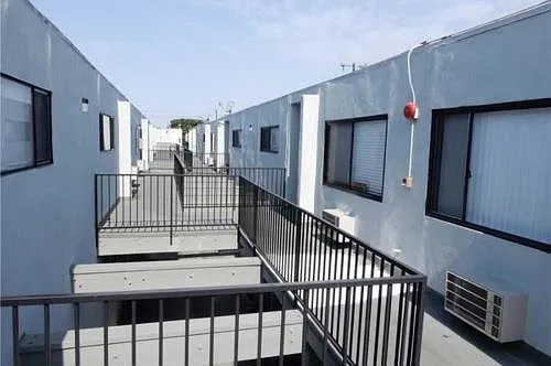 Bellflower Apartments — Photo 3
