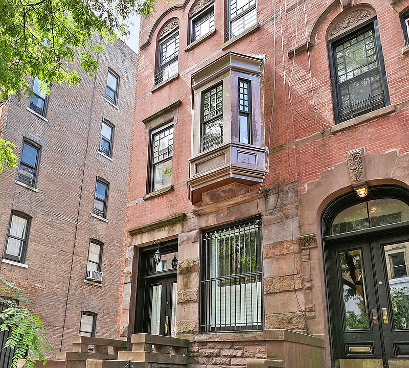 1st image of 112 W 88th St