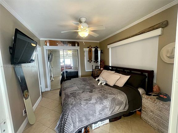 5th image of 1775 Harbourview Dr APT 17