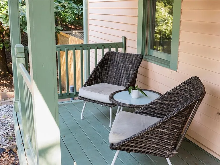 720 Mollie St SE — Photo 11