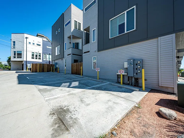 2324 Federal Blvd #A — Photo 38