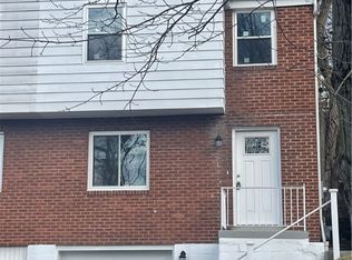 215 Schenley Manor Dr, Pittsburgh, PA