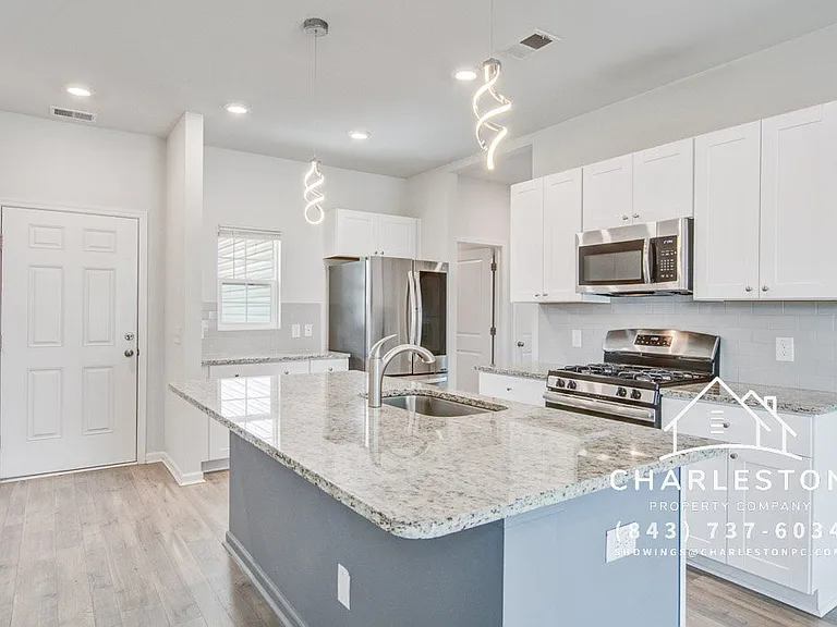 347 Matuskovic Dr — Photo 5