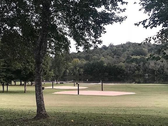 park nearby houses 
