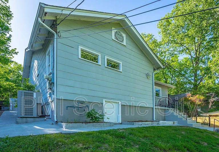 513 Lytle St — Photo 67
