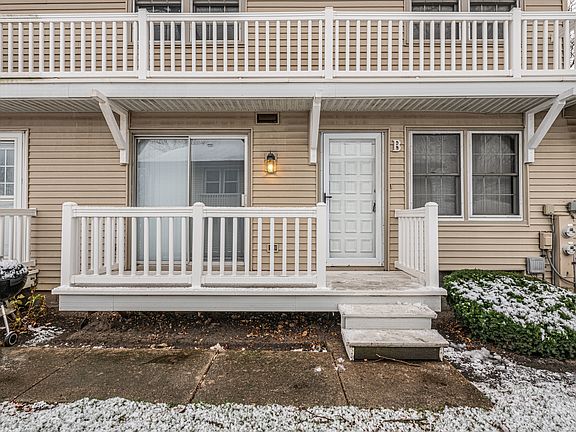 2nd image of 187 Kendall Ct Unit B