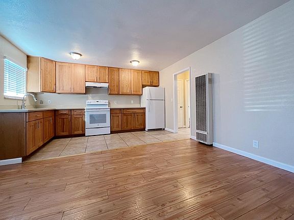 3rd image of 515 E William St