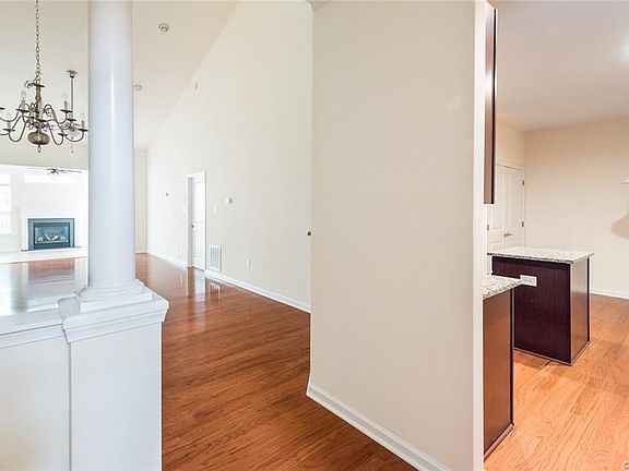 4th image of 3104 Abruzzo Pl