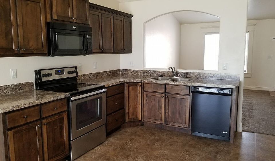 2nd image of 3566 Red Cliff Blvd #A