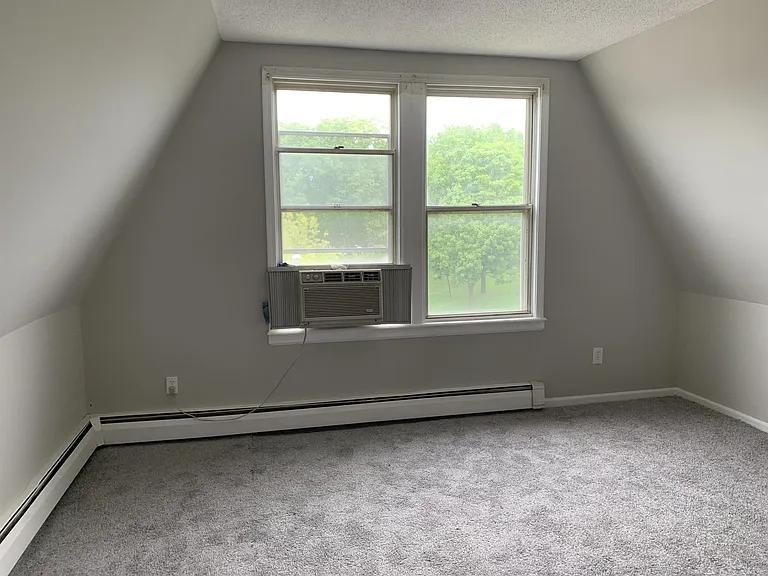 118 Cottage St #5 — Photo 13