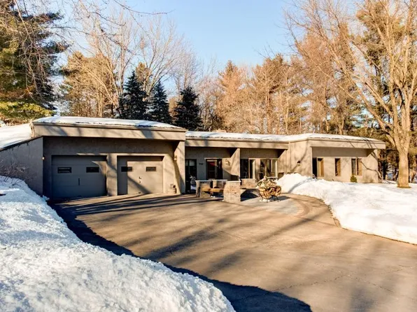 940 6th Ave NW, Cambridge, MN 55008