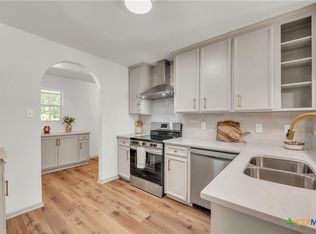 42 Great West Loop, Morgans Pt Resort, TX 76513