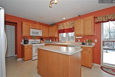 4th image of 137 Coventry Ct