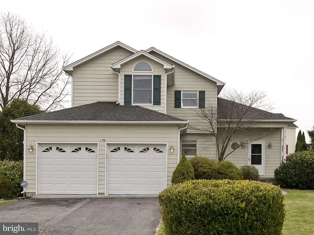 106 Barbados Pl photo 1