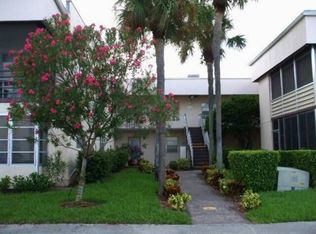 564 Flanders Dr #L, Delray Beach, FL 33484
