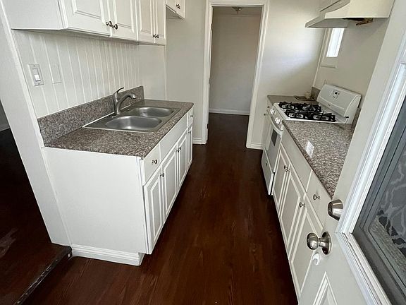 2nd image of 7620 S Newlin Ave #18B