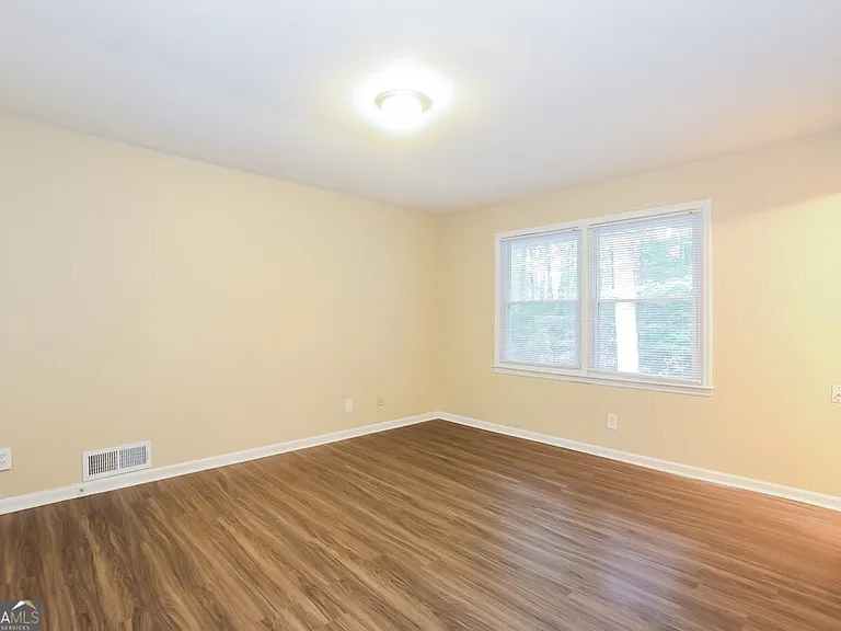 3358 Creekway Dr — Photo 8