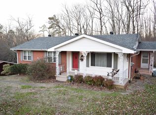 30 Kriswood Dr, Rossville, GA 30741