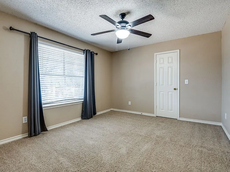 8216 Rincon St — Photo 12