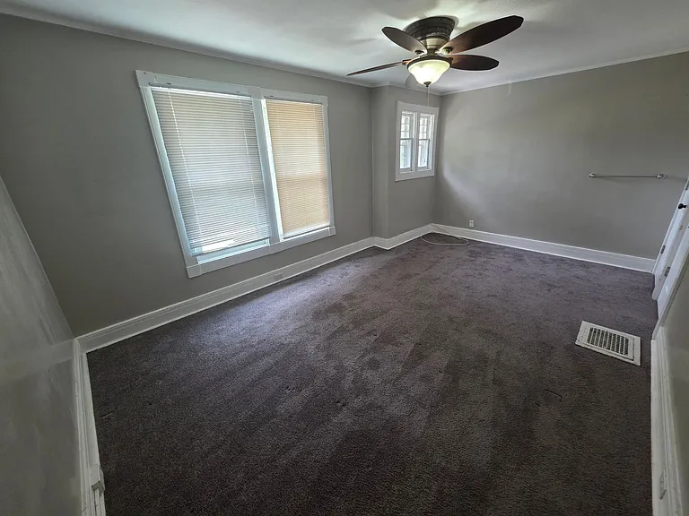 15 Carroll St — Photo 3
