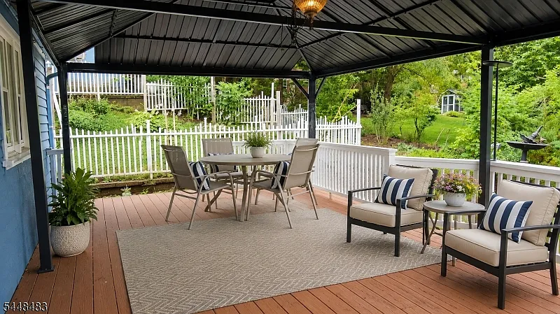 2 bed, 1.0 bath, $2,400 — Photo 2