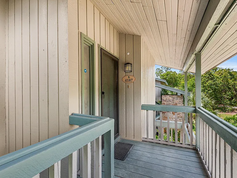 4187 Abbey Ct — Photo 25