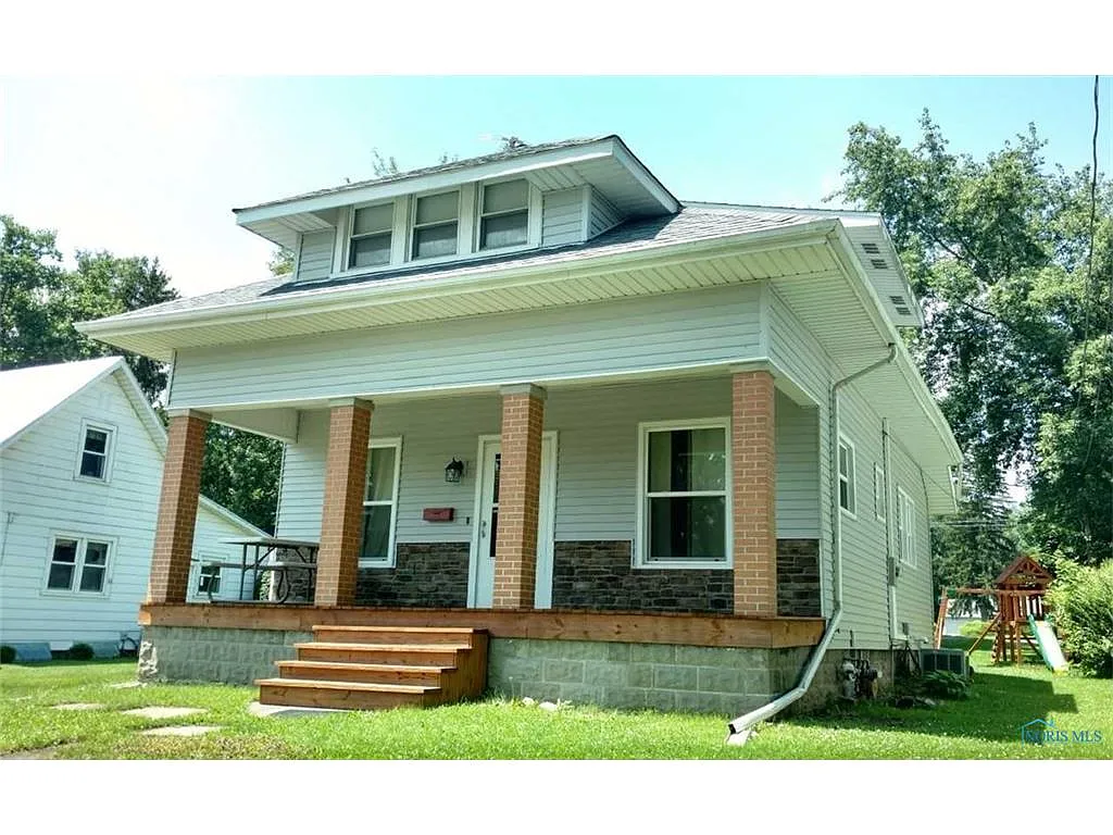 1226 Jefferson Ave photo 1