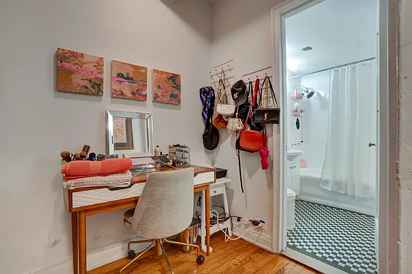 Rented by Oxford Property Group | media 5